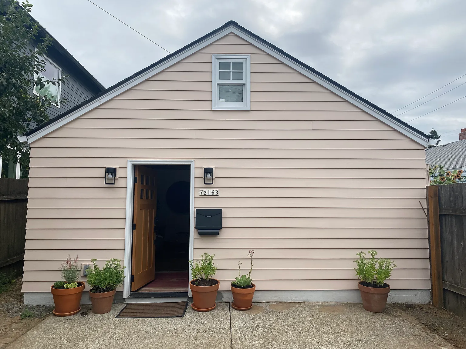 N McKenna Ave, Portland — Photo 3