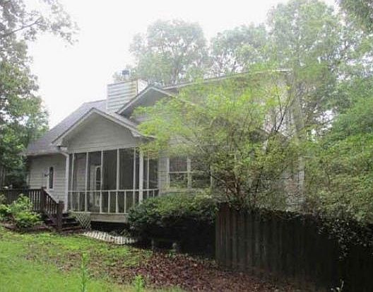 2nd image of 940 56th St E