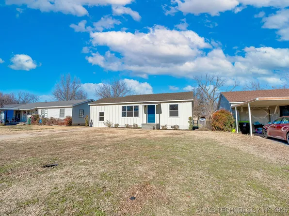 406 W 2nd St, Ada, OK 74820