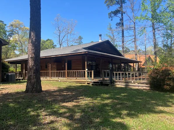 700 Oakridge Ln, Hemphill, TX 75948