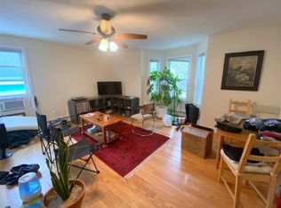 391 Columbia St #3, Cambridge, MA 02141