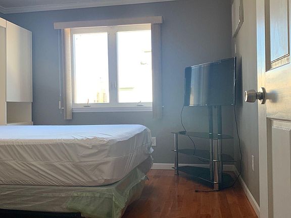 3rd image of 9525 115th St