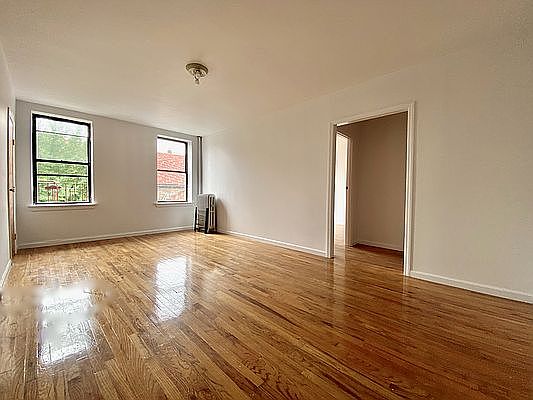 1st image of 585 Isham St APT 4H