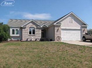 11126 Oakwood Dr, Byron, MI 48418
