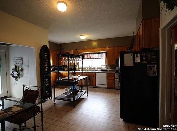 4th image of 4672 Rakowitz Rd