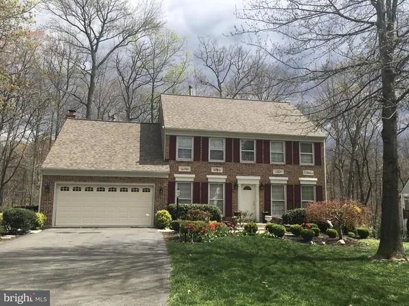 8411 Lake Crest Ter, Fairfax Station, VA 22039