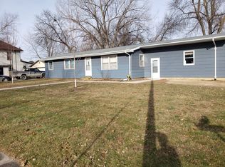 104 E Prairie St, Ionia, IA 50645