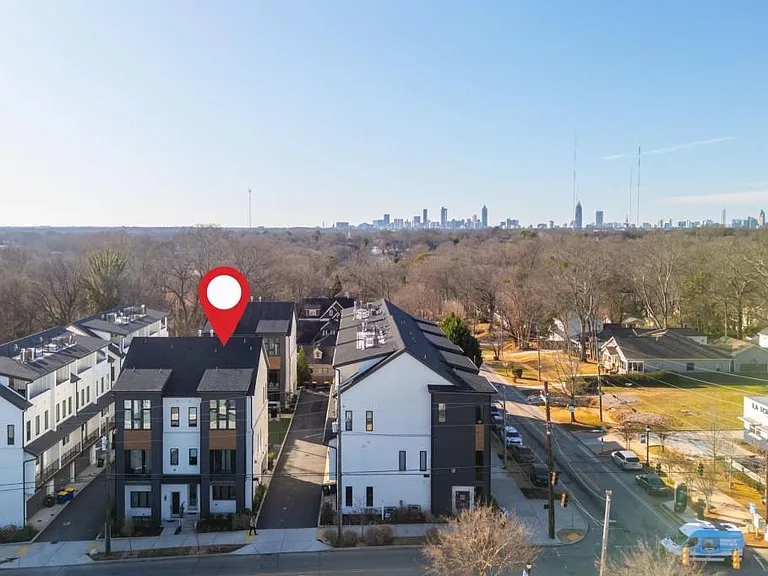 2347 Hosea L Williams Dr #11 — Photo 22