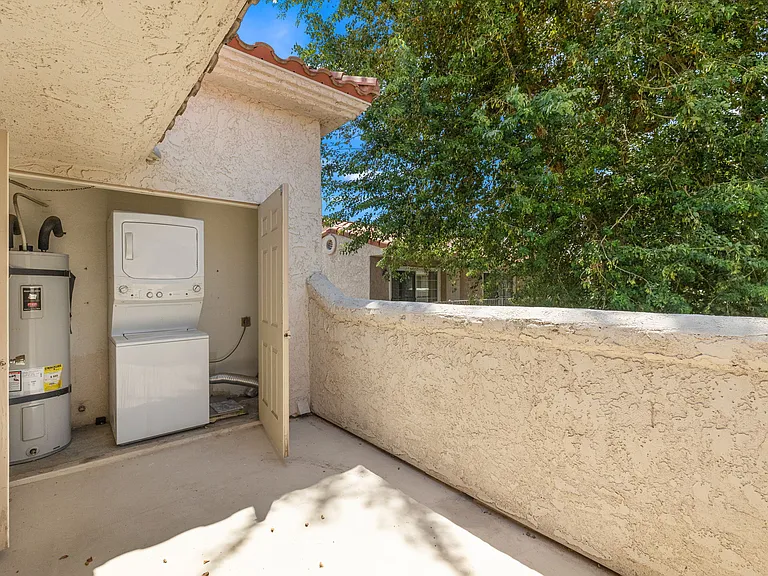 505 S Farrell Dr #D20 — Photo 24