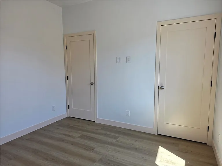 370 Riverfront Dr #2 — Photo 11