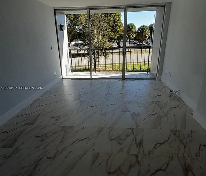 310 Fontainebleau Blvd #203 — Photo 19