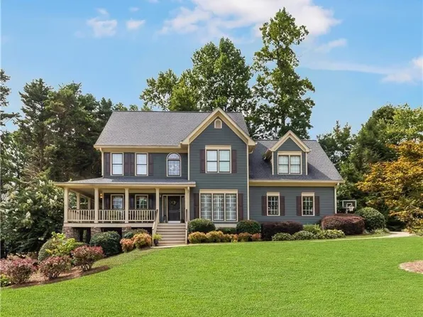 615 Braidwood Dr NW, Acworth, GA 30101