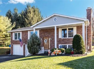209 Londonderry Dr, New Brighton, PA