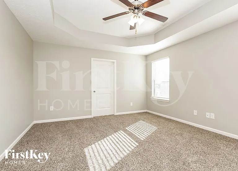 805 Avatar Ct — Photo 7