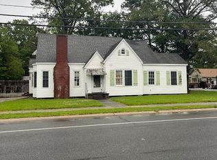 415 S Main St, Breaux Bridge, LA 70517