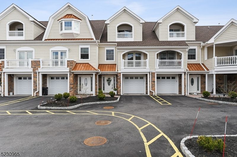 15 Riverbend Ct, New Providence, NJ 07974 MLS 3852515 Zillow