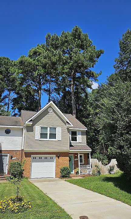 1st image of 926 Wildwood Square Ct