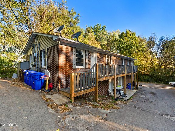 2nd image of 5610 Jacksboro Pike