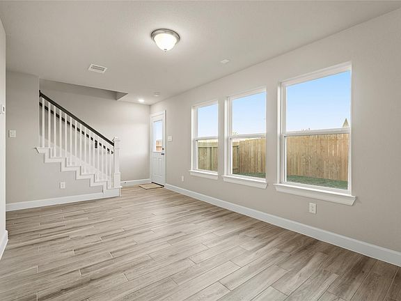 4th image of 11413 Lucky Falls Dr