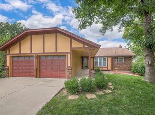 1118 W Wabash Ter, Olathe, KS 66061