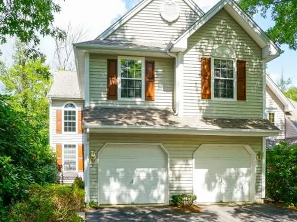 31 Sycamore Way #1010, Mount Arlington, NJ 07856
