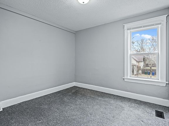 Bedroom #1
