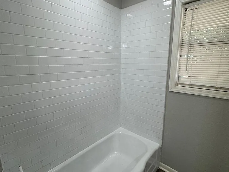 511 Powers St — Photo 4
