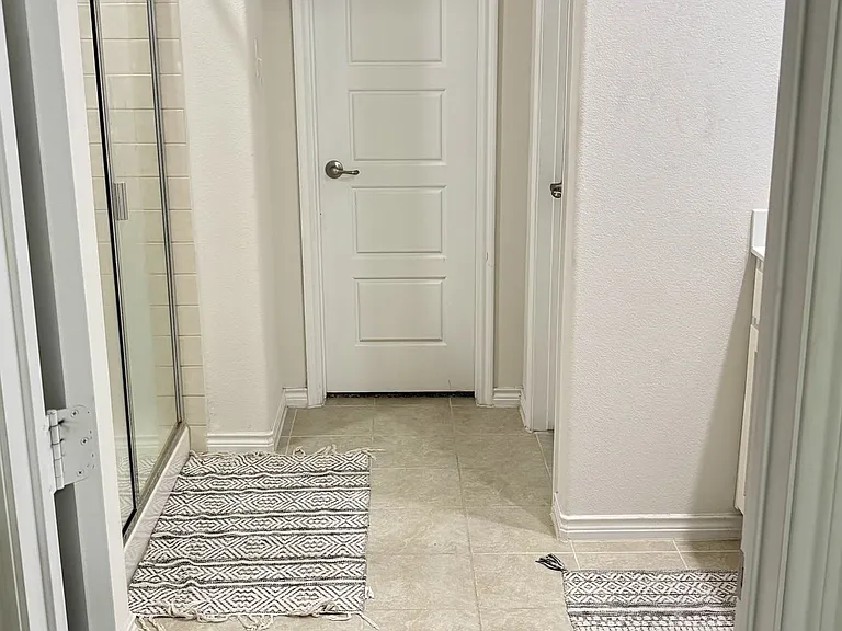 901 Goldenrod Ln — Photo 25