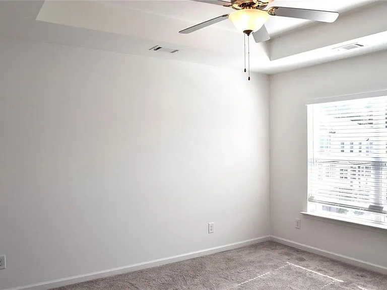 541 Ruths Dr — Photo 24
