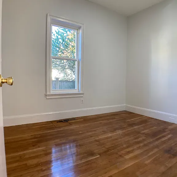 3 Winnemay St #1 — Photo 2