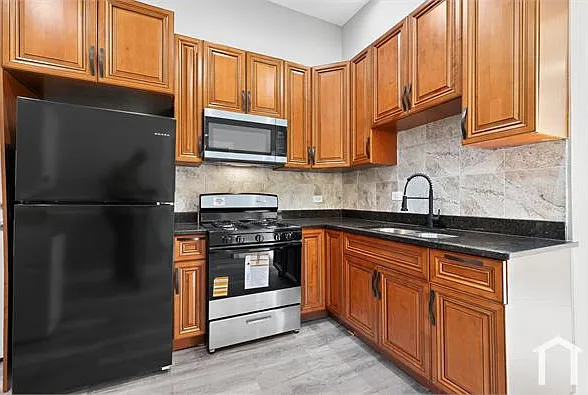 844 W 51st Pl #1 — Photo 9