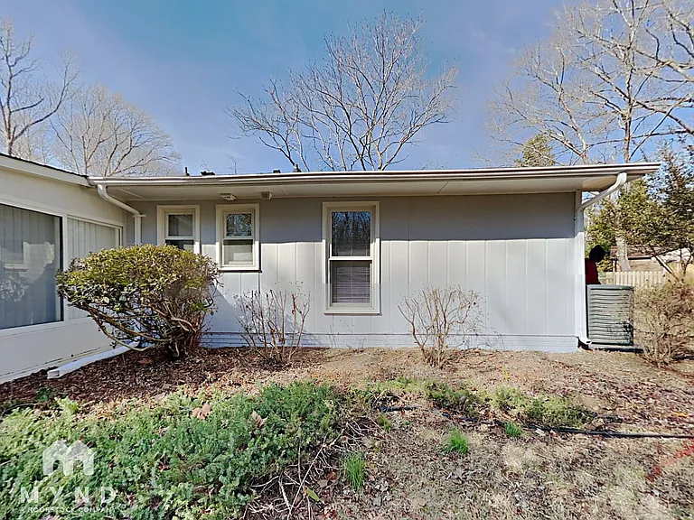 8213 Willowlake Ct — Photo 17