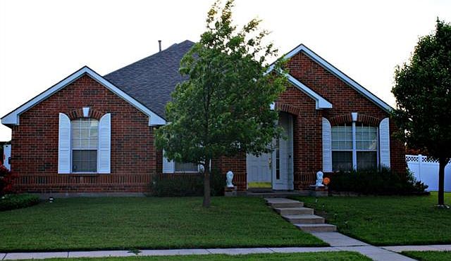 1st image of 1319 Falcon Hollow Ln