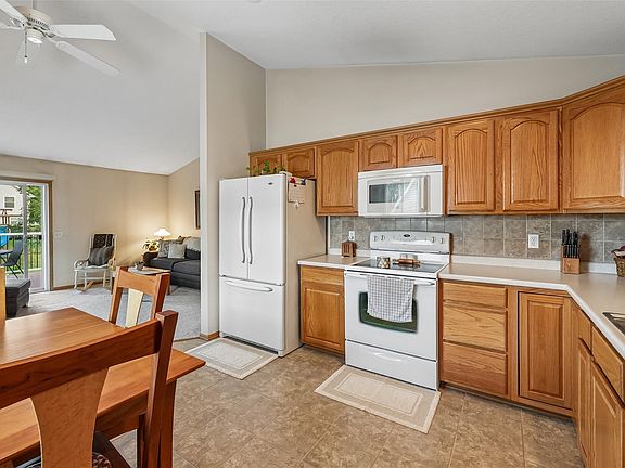 4th image of 6108 NW 49th St