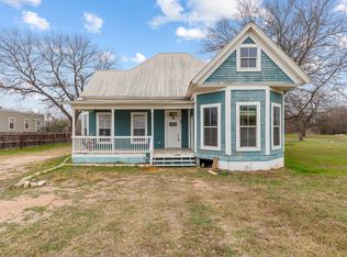 302 Avenue N, Marble Falls, TX 78654