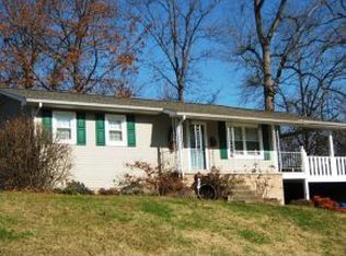 1932 Sand St, Kingsport, TN 37660