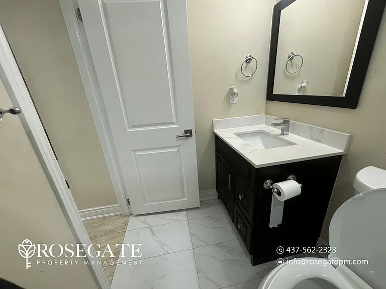 9 Fenchurch Dr #2 — Photo 13