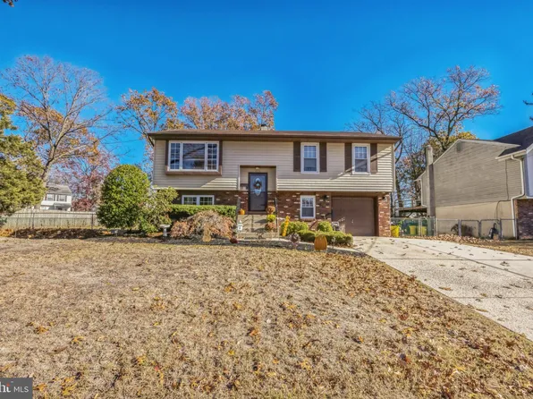 605 Kayser Ave, Pine Hill, NJ 08021