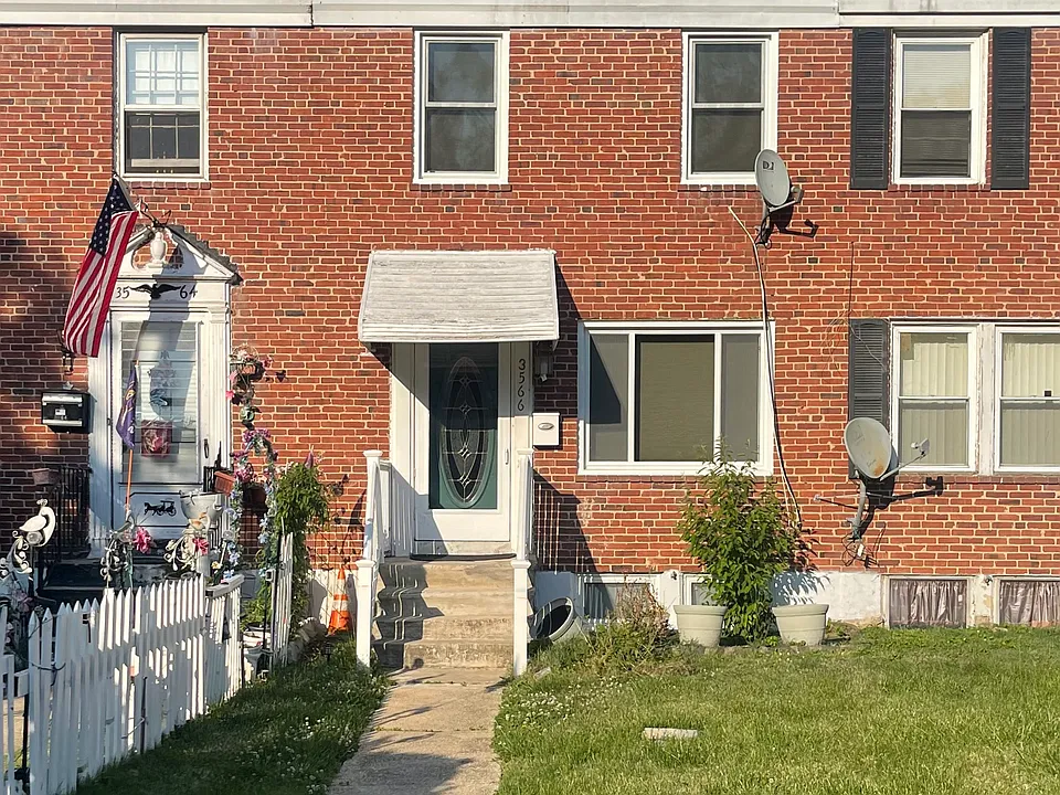 3566 Dudley Ave