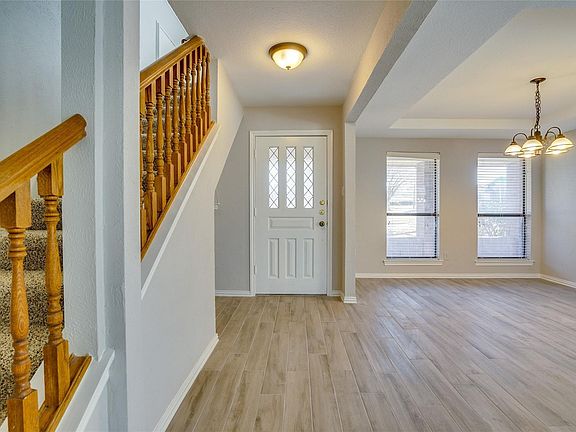 2nd image of 3301 Darion Ln