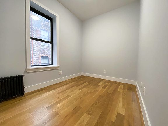 5th image of 471 W 125th St #21A