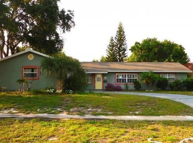 1st image of 4437 Haylock Dr
