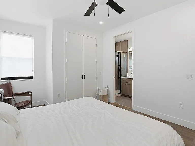 1208 W Oltorf St #A — Photo 12