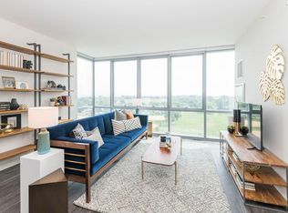 809 W Agatite Ave #705, Chicago, IL 60640