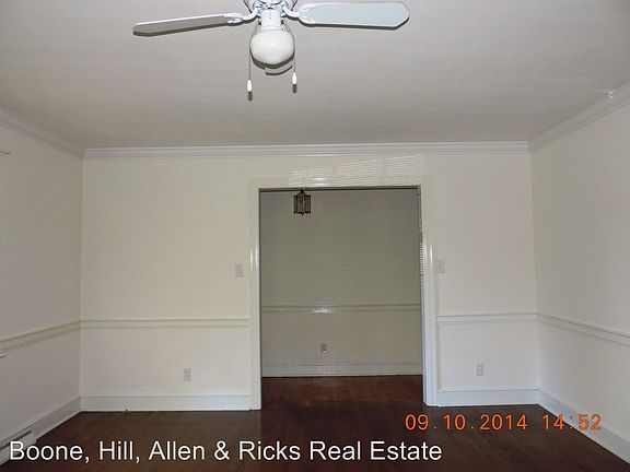 5th image of 221 Tyson Ave