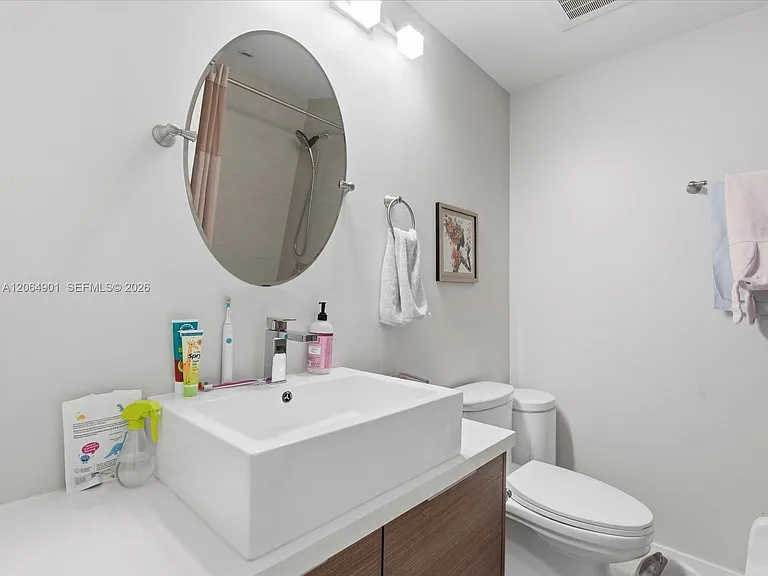 1010 SW 2nd Ave #1009 — Photo 7