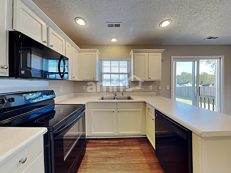 1 Oxbow Ct — Photo 3