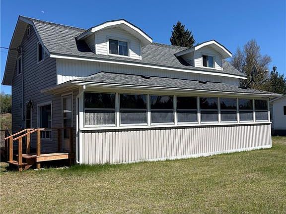 2nd image of 1076 Howard Rd