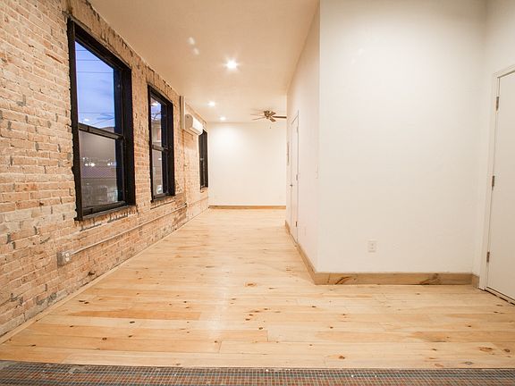 3rd image of 801 N Piedras St #13