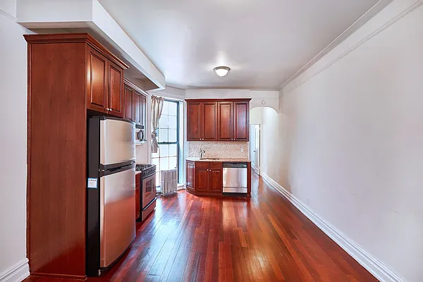 Rented by Vornado Realty Trust | media 10